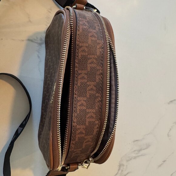 Karl Lagerfeld Camera Bag - Picture 2 of 5